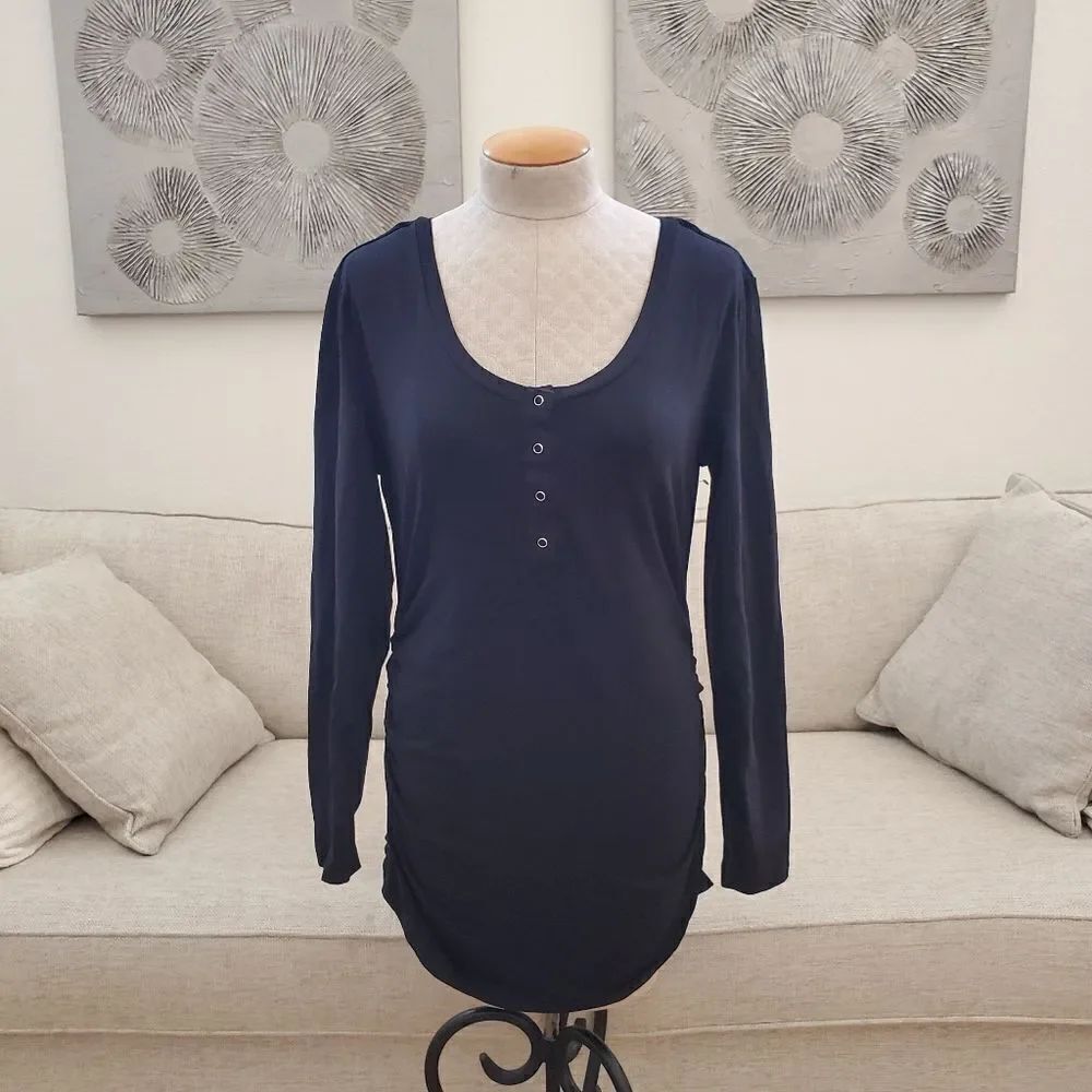 Savi Mom Maternity/Nursing Henley - size Large in Black